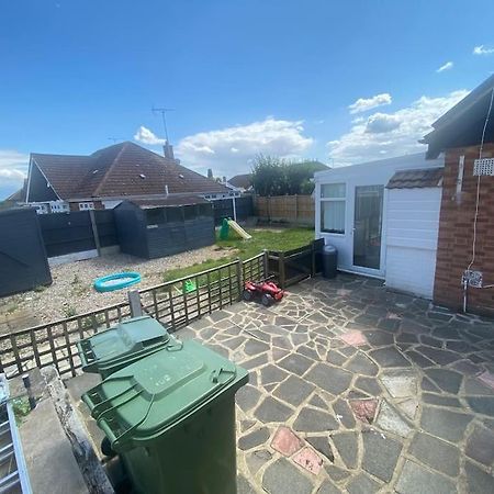 Spacious 4 Bedroom House Billericay Exterior foto